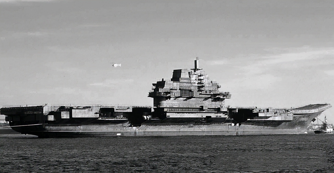 贺龙之子贺鹏飞，委托商人为祖国买下航母，成瓦良格号航母大功臣