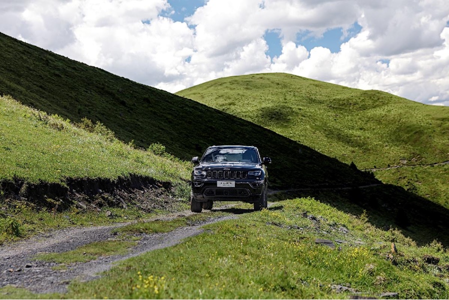 进口豪华大切诺基价格,大切诺基进口汽车suv报价