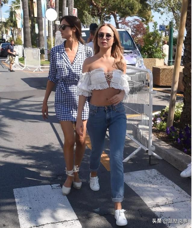 金伯利加纳甜美亮相魅力十足,盘点英超十大足球宝贝