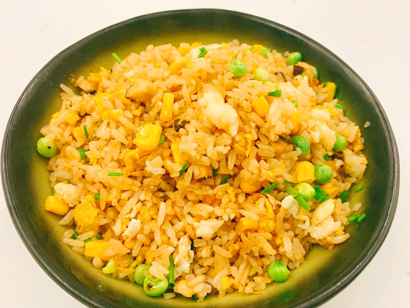 蛋炒饭粒粒分明大厨教你一招,蛋炒饭不粘锅的技巧