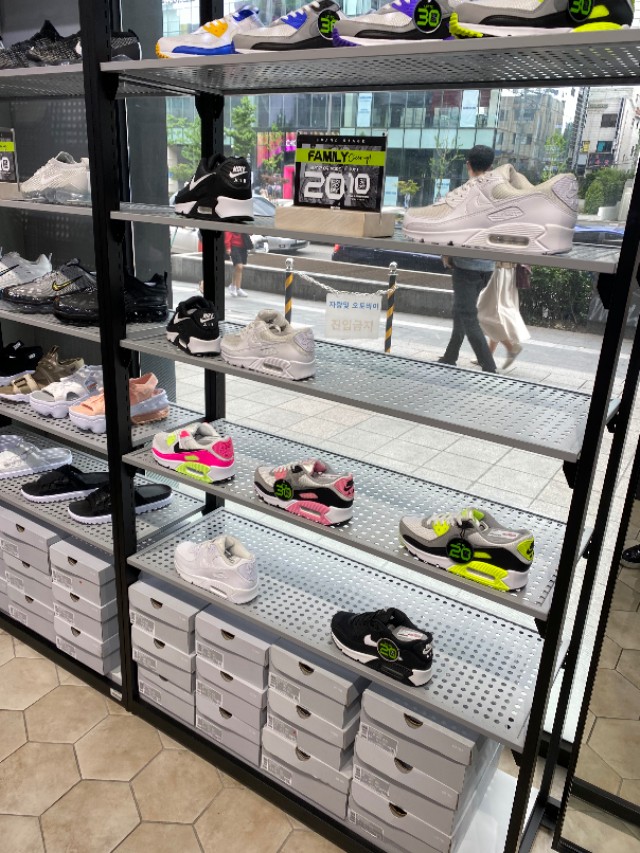 为什么韩国的耐克便宜,韩国阿迪耐克去哪买