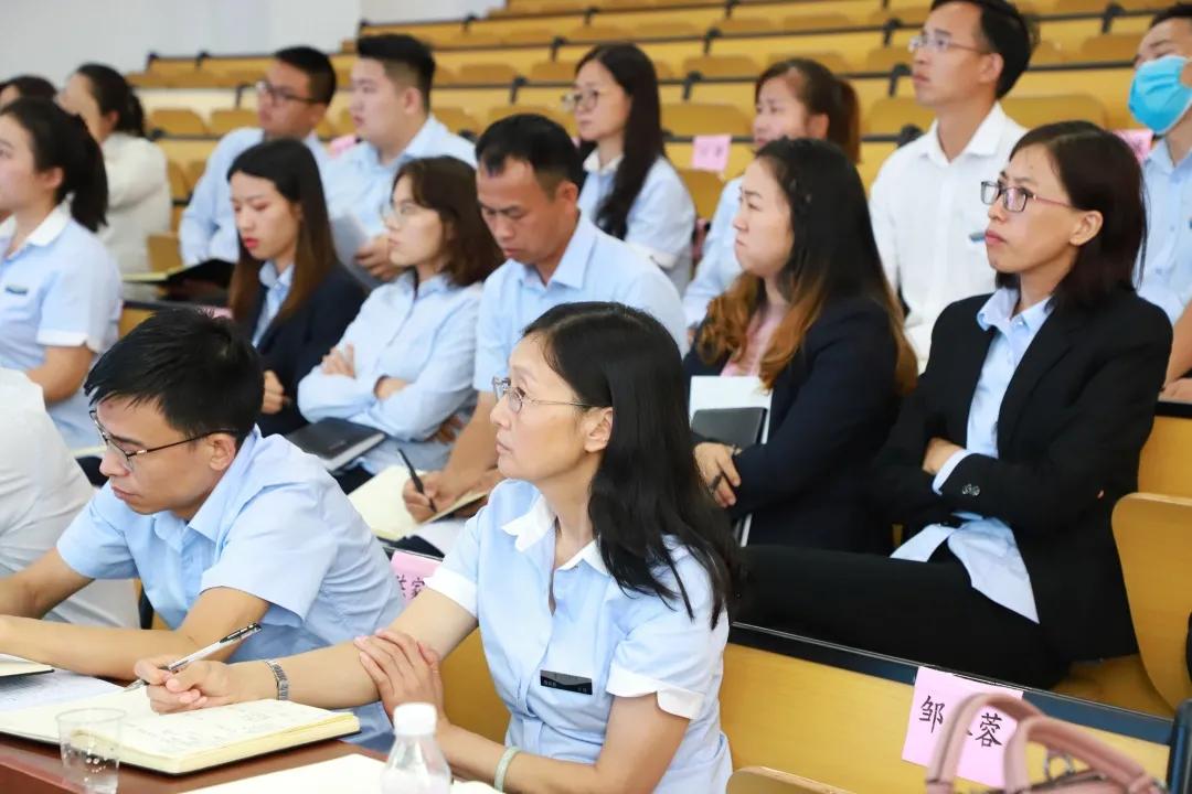 反思中前行总结中提升,反思中前行