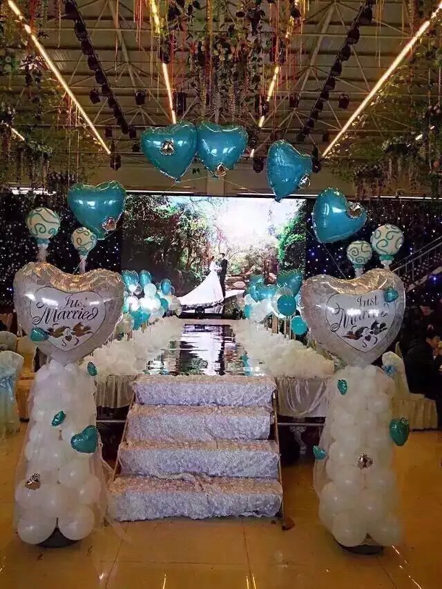 如何用气球布置生日墙,用气球怎么布置生日会场