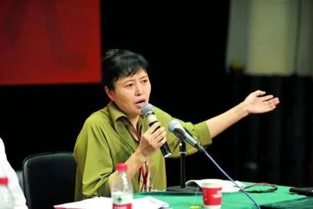 丁嘉丽六次夺影后,丁嘉丽四次流产