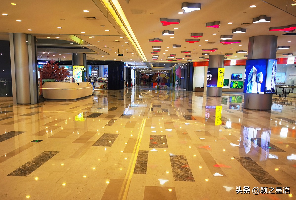 宁波东部新城银泰城人气,宁波东部新城宏泰广场