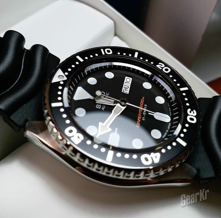 seiko潜水男表,精工水鬼系列手表哪个比较好