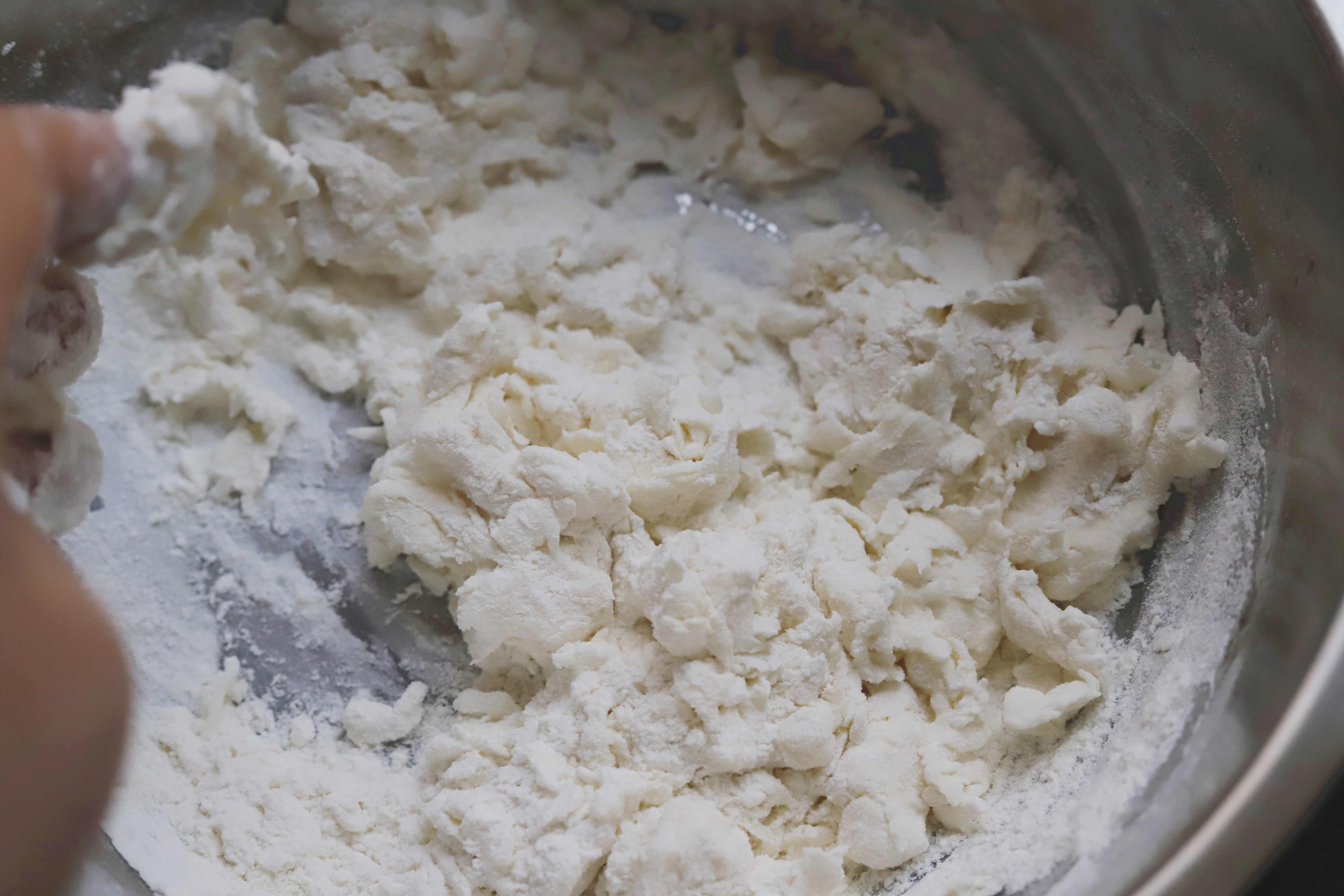 1岁宝宝虾仁鸡蛋小馄饨馅的做法,宝宝辅食虾仁胡萝卜小馄饨的做法