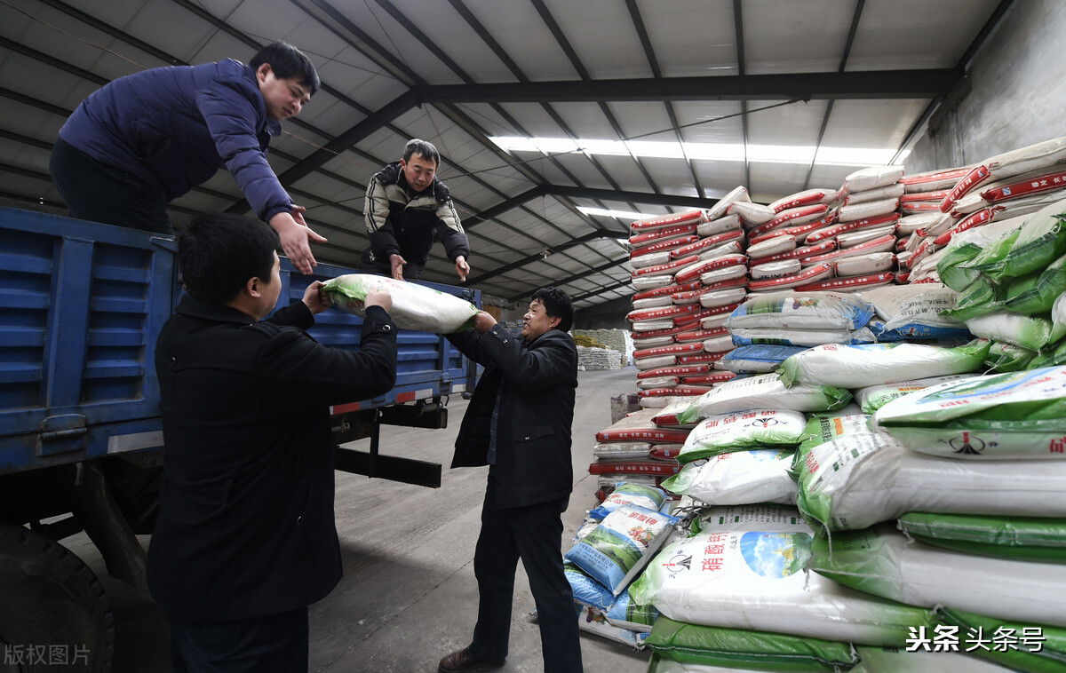 卖肥料怎么样才能赚钱,卖肥料一包能赚多少钱