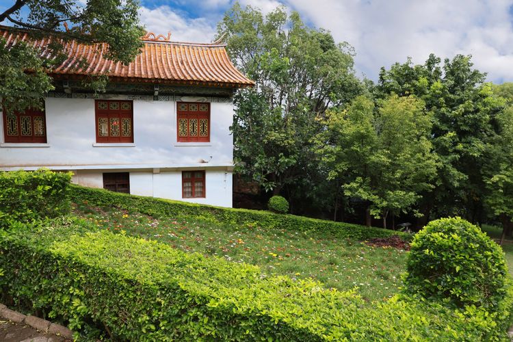 抚仙湖孤山上有什么景点,抚仙湖里的小岛