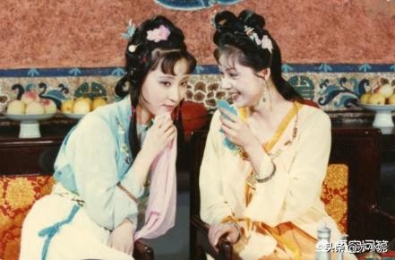 林黛玉与薛宝钗人情世故,红楼梦林黛玉和薛宝钗性格对比