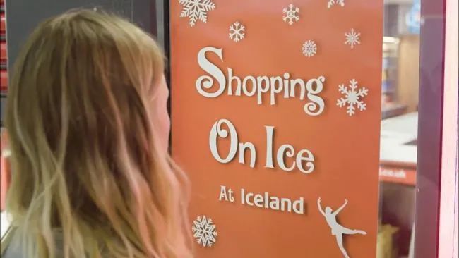 在家门口的商场里，看世界级冰上运动直播比赛