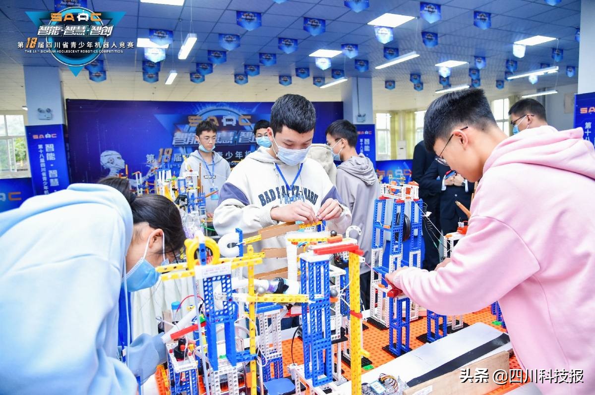 第21届四川省青少年机器人大赛,第18届机器人大赛泸县照片