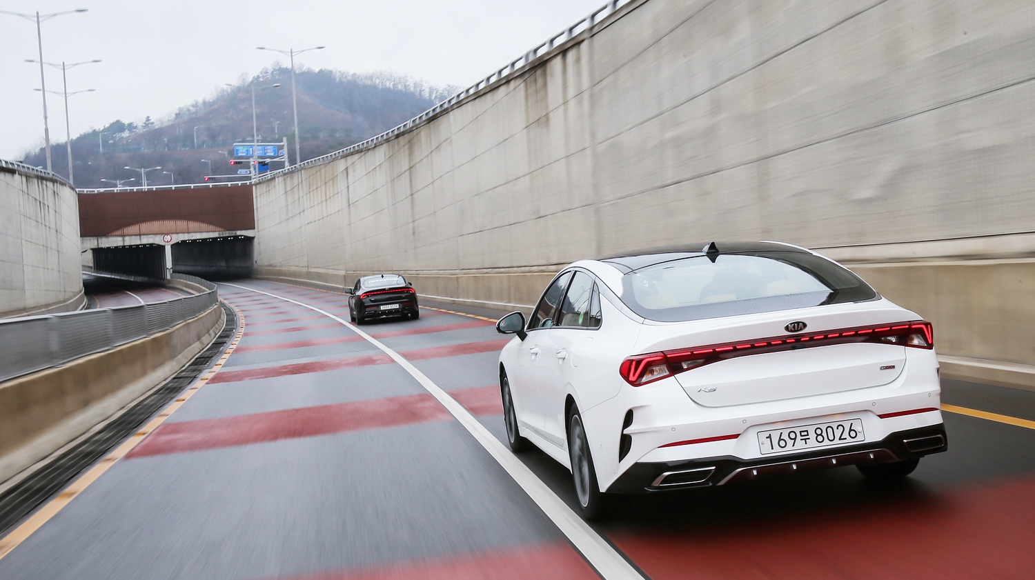 最新款起亚k5驾驶感受,全新起亚k5重回颜值巅峰