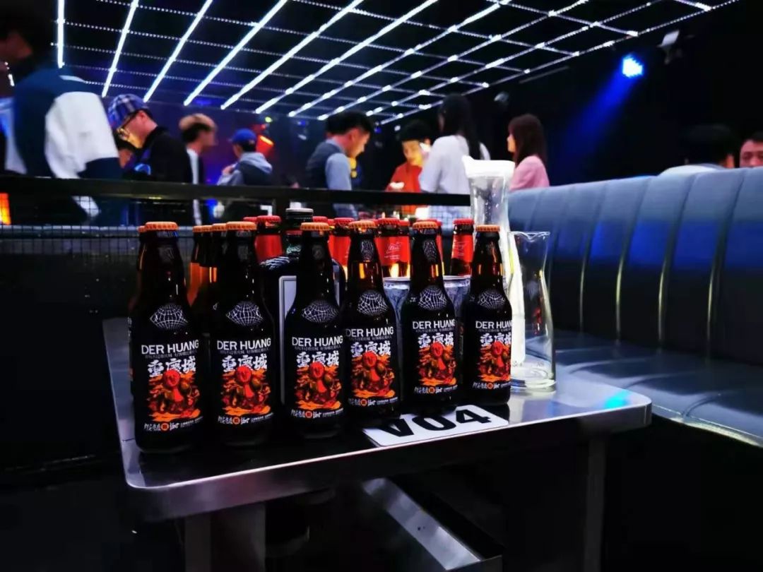 灯晃疯了！2019年度“醉壕”福利来了