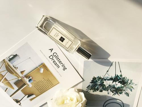 清新一点的有夏天味道的香水推荐,夏天用很清爽的一款香水