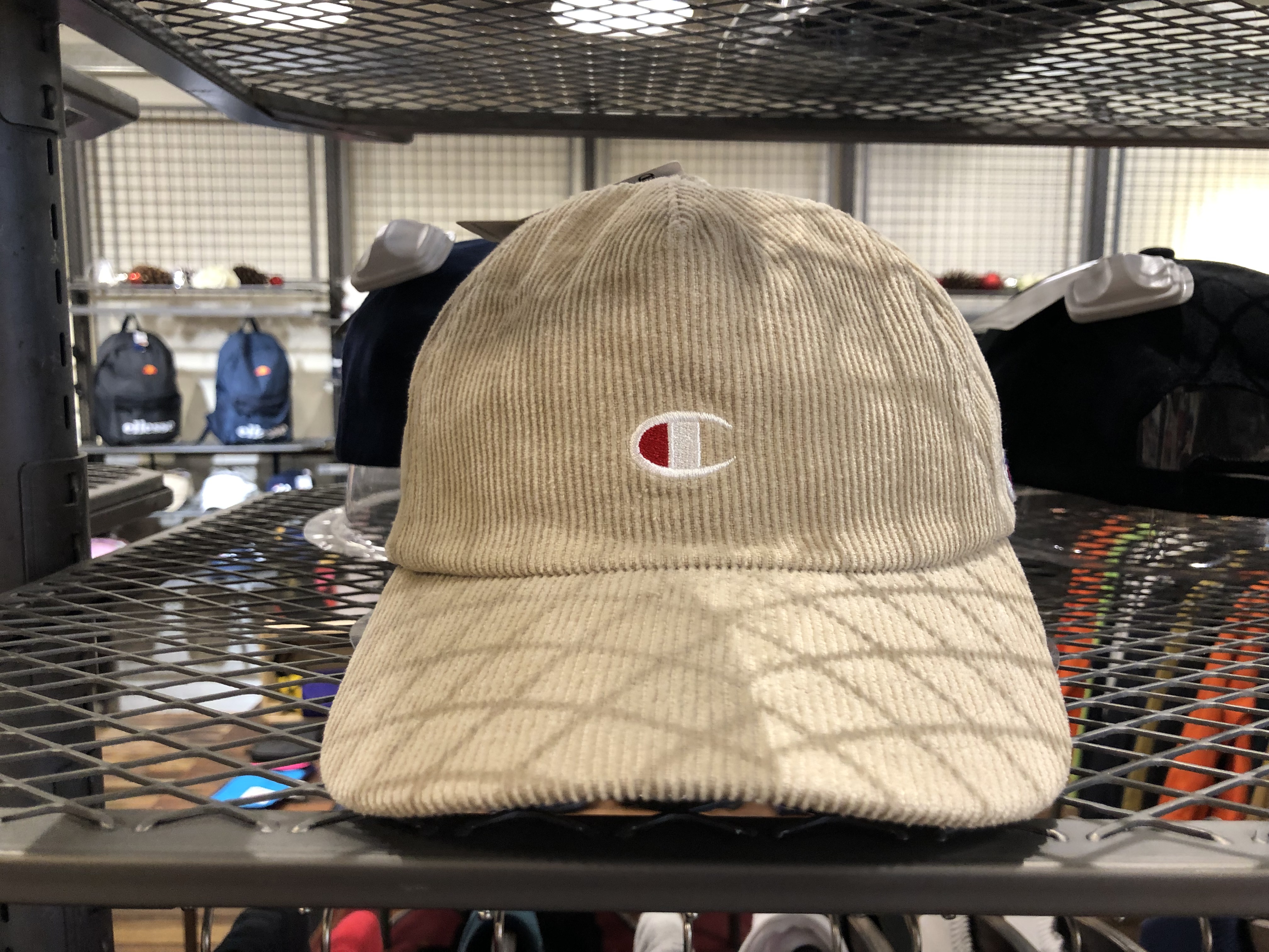 香港平价潮牌店聚集地,香港潮牌店都集中在哪条街