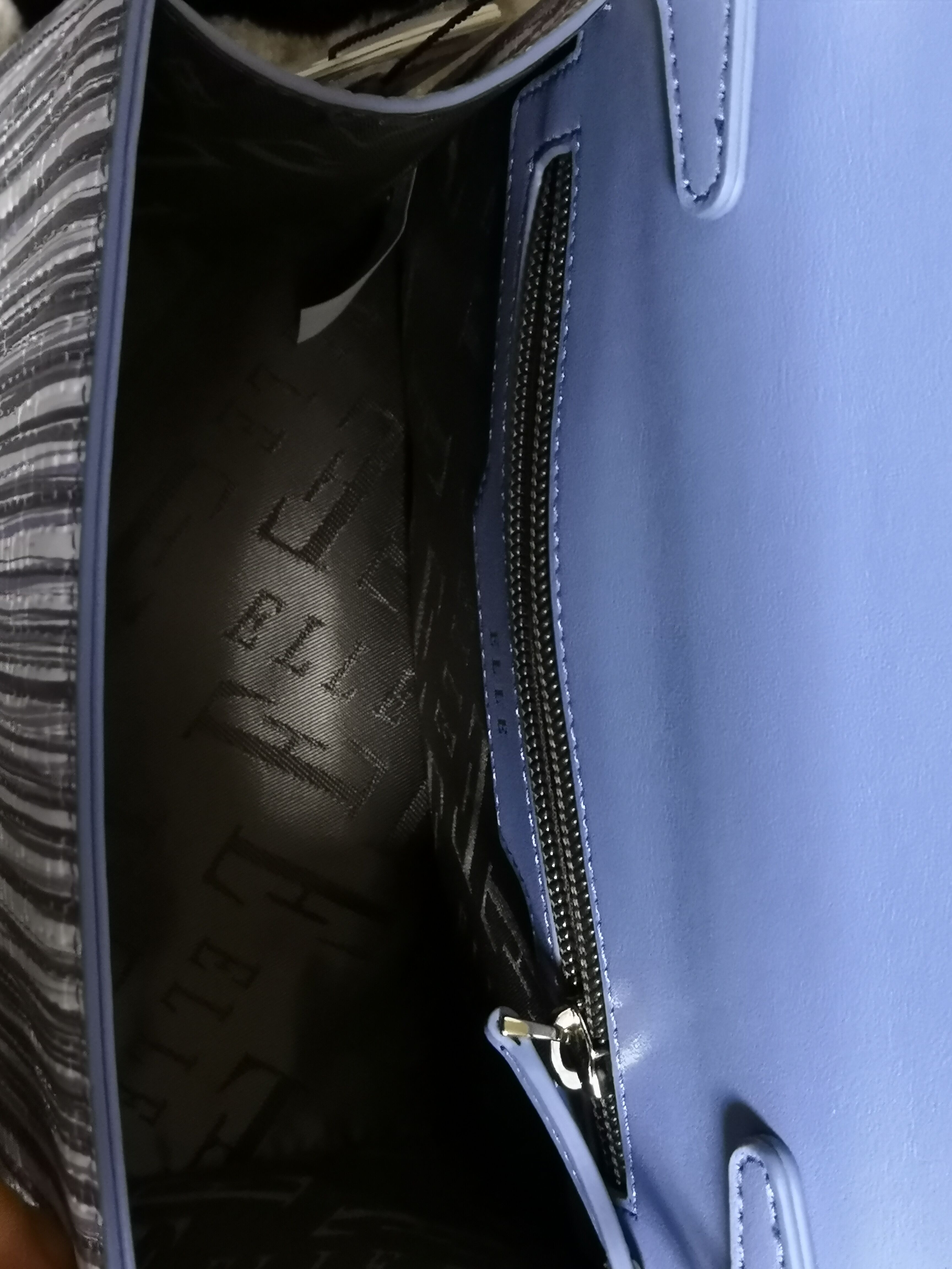 elle粉色包包搭配,elle包包怎么便宜了