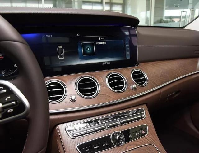 新奔驰e级和老奔驰e级什么区别,奔驰e级好吗