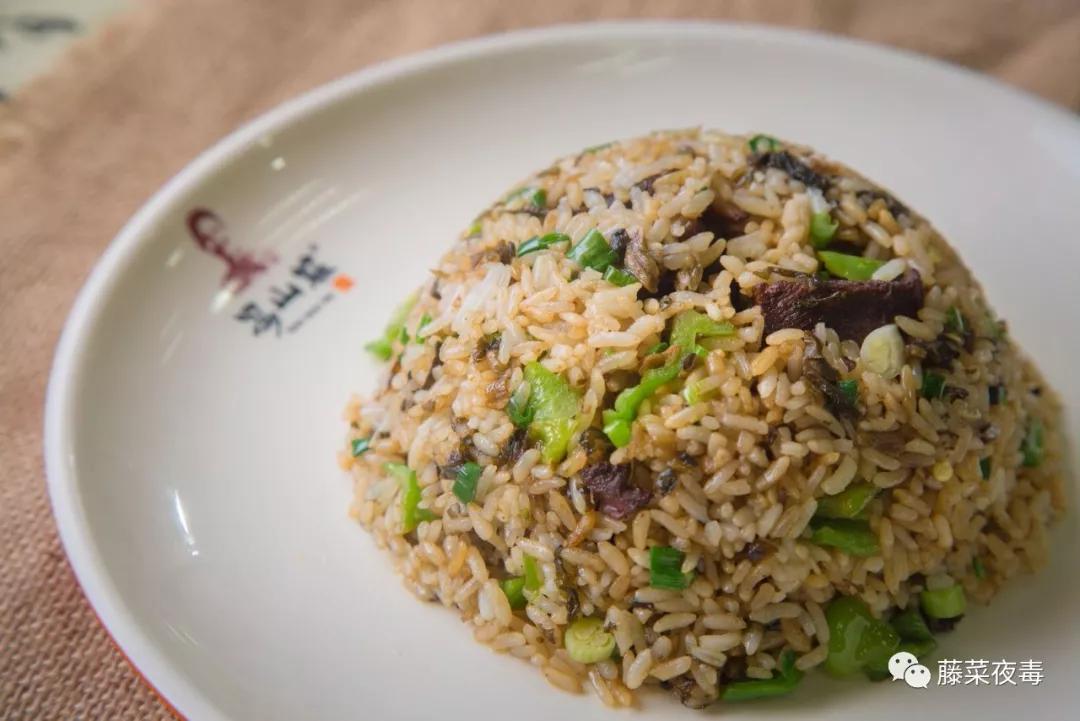 20年了，求精中学旁的大排粉你还记得吗？有一种幸福叫陪伴