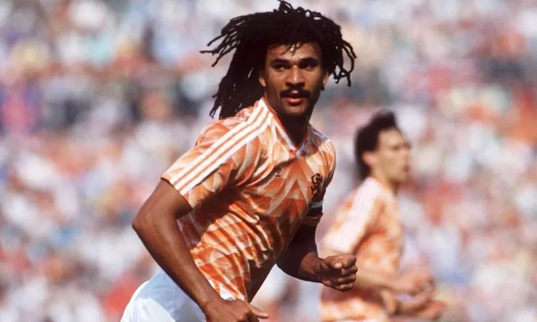 记忆中的一头飘逸长辫,满场狂奔难觅代表留恋—古利特