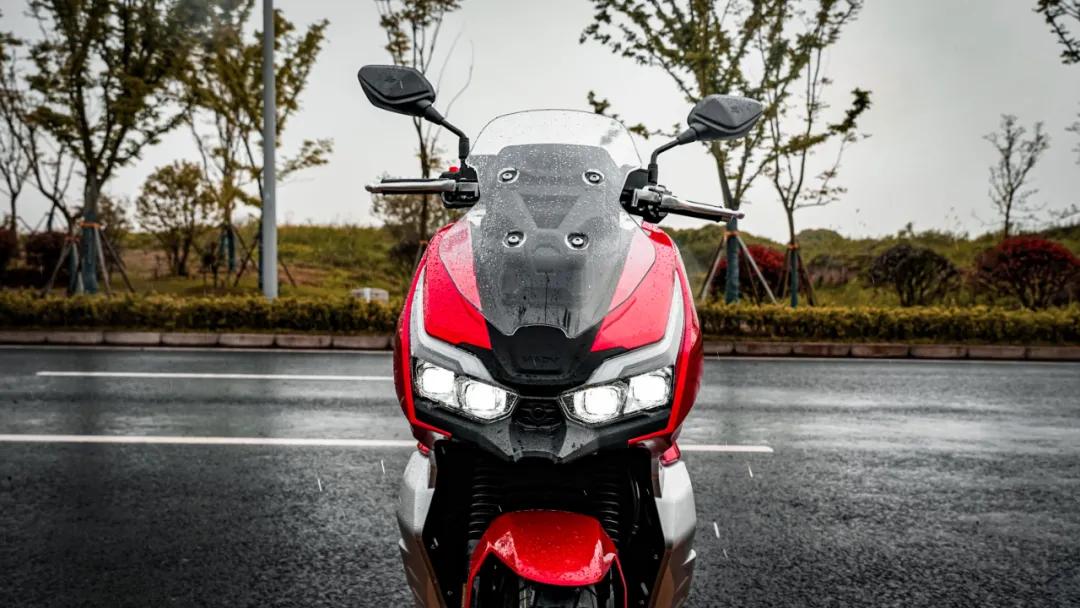 大阳ADV150胖虎试驾:真正的跨界踏板,兼顾城市越野可玩性极高