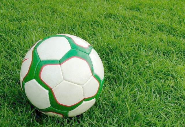 以球星命名的奖,以球星命名的足球技巧