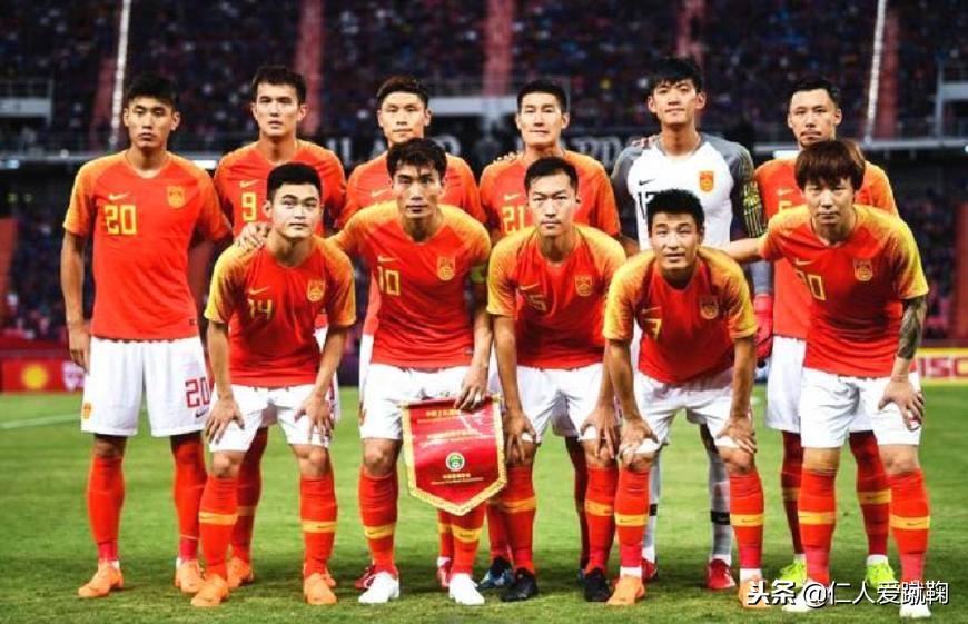 韩国东亚杯夺冠却遭媒体犀利批评,国足对阵韩国备受争议的判罚