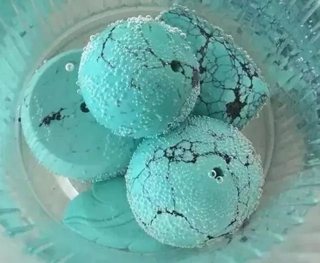 绿松石被搓碎了，万万没想到的是……