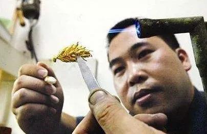 #黄金#、#铂金#钻戒戴久了，不如以前亮？一招让它再“闪”起来