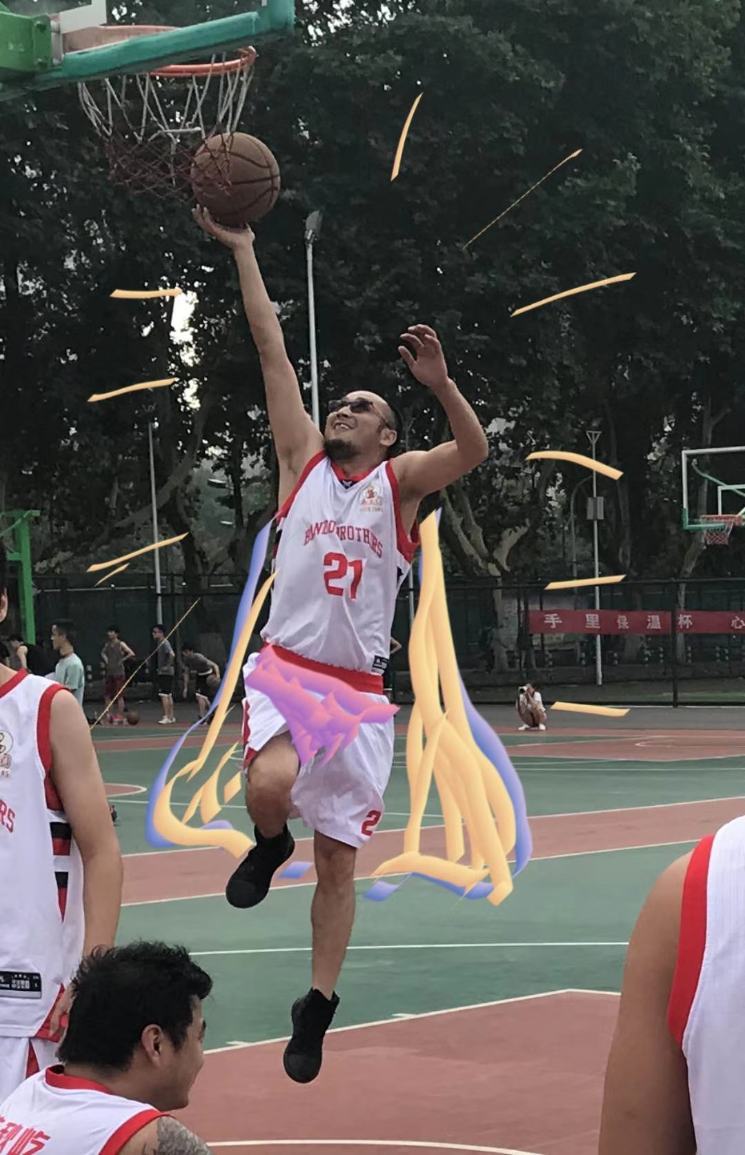 如果你在光谷打篮球,你应该认识这群“老球痞”...