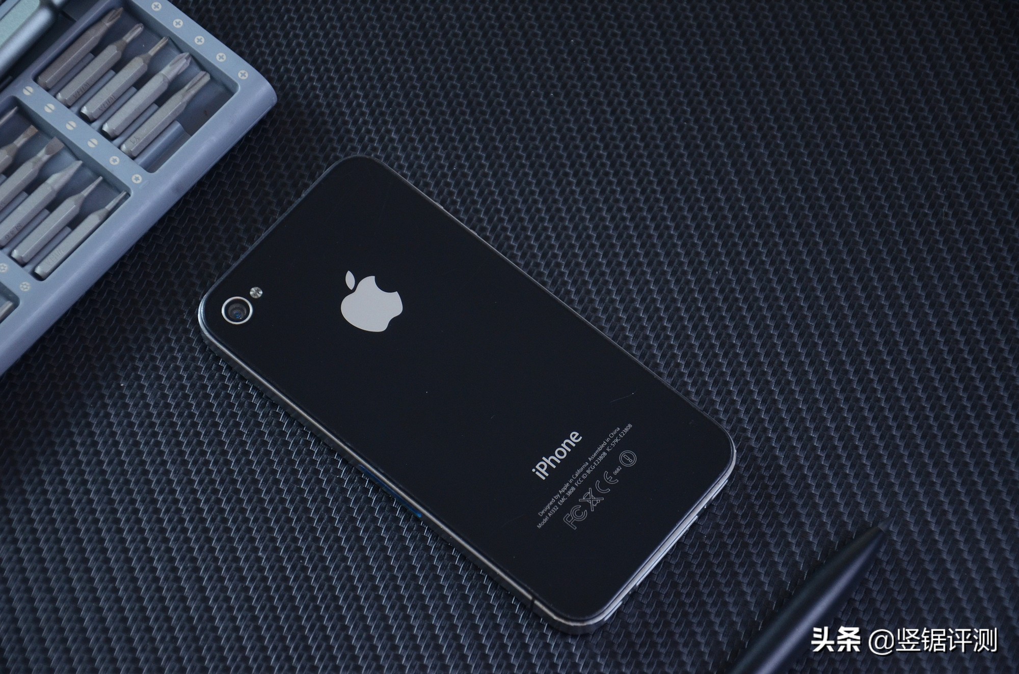 重温经典手机,闲置了几年的苹果4手机还能用吗