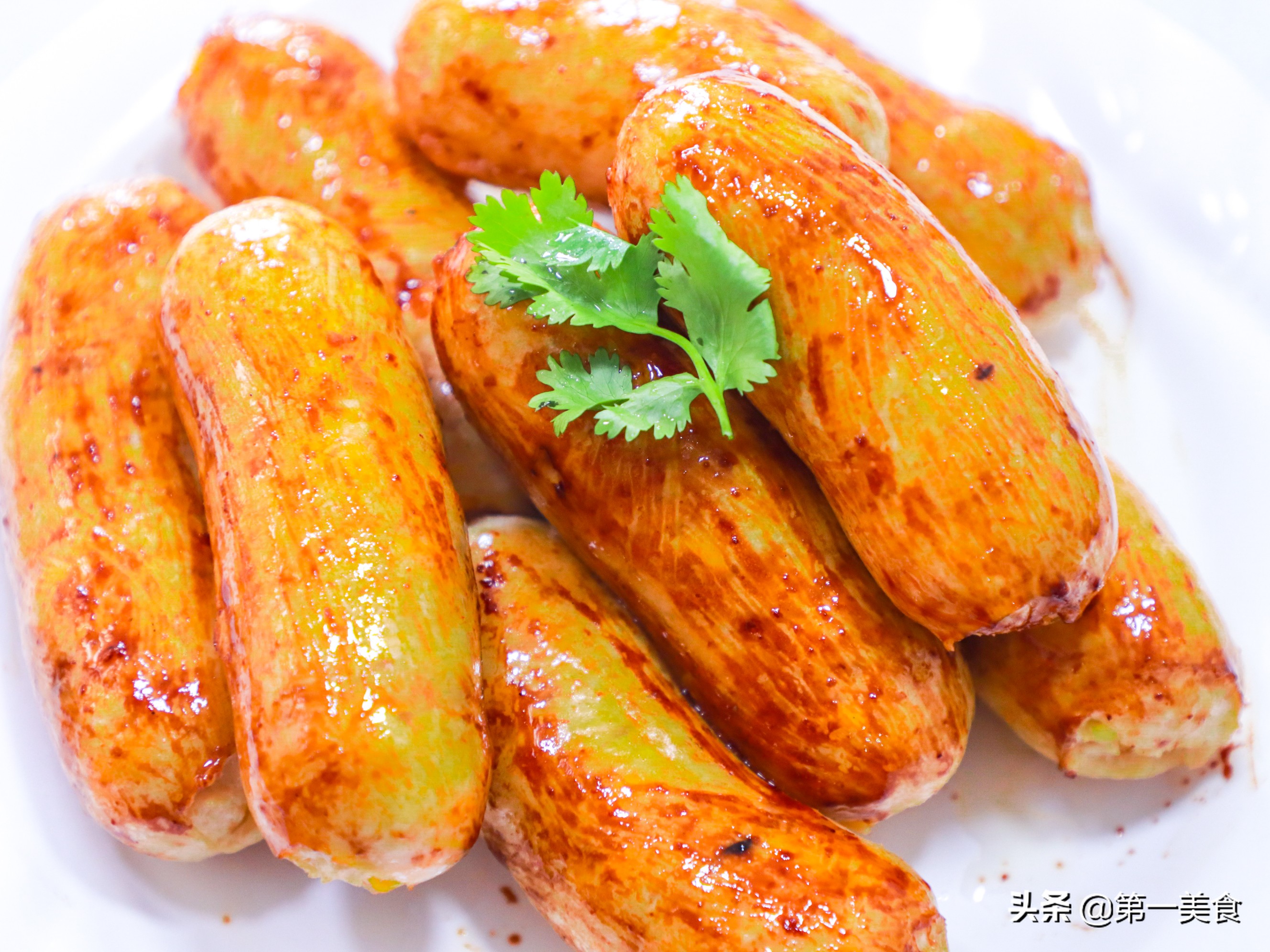 自制香肠的做法及配方要风干多久,看完香肠的制作过程你还敢吃吗