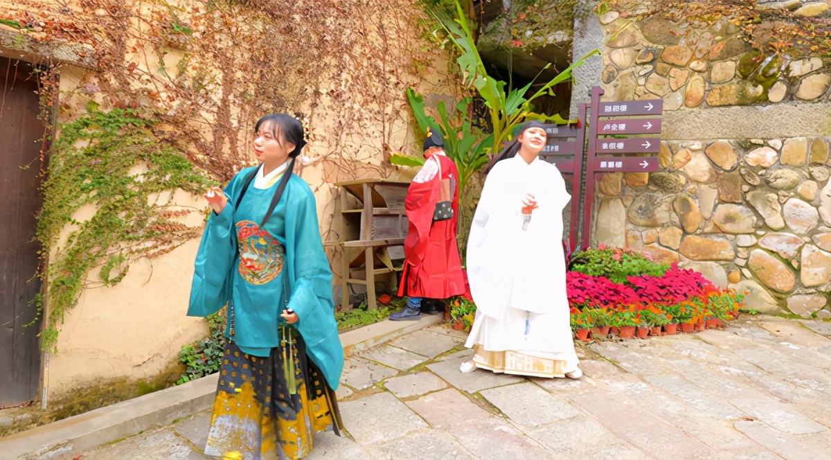 南昌梅岭曼山谷景区攻略,南昌梅岭曼山谷自驾游攻略