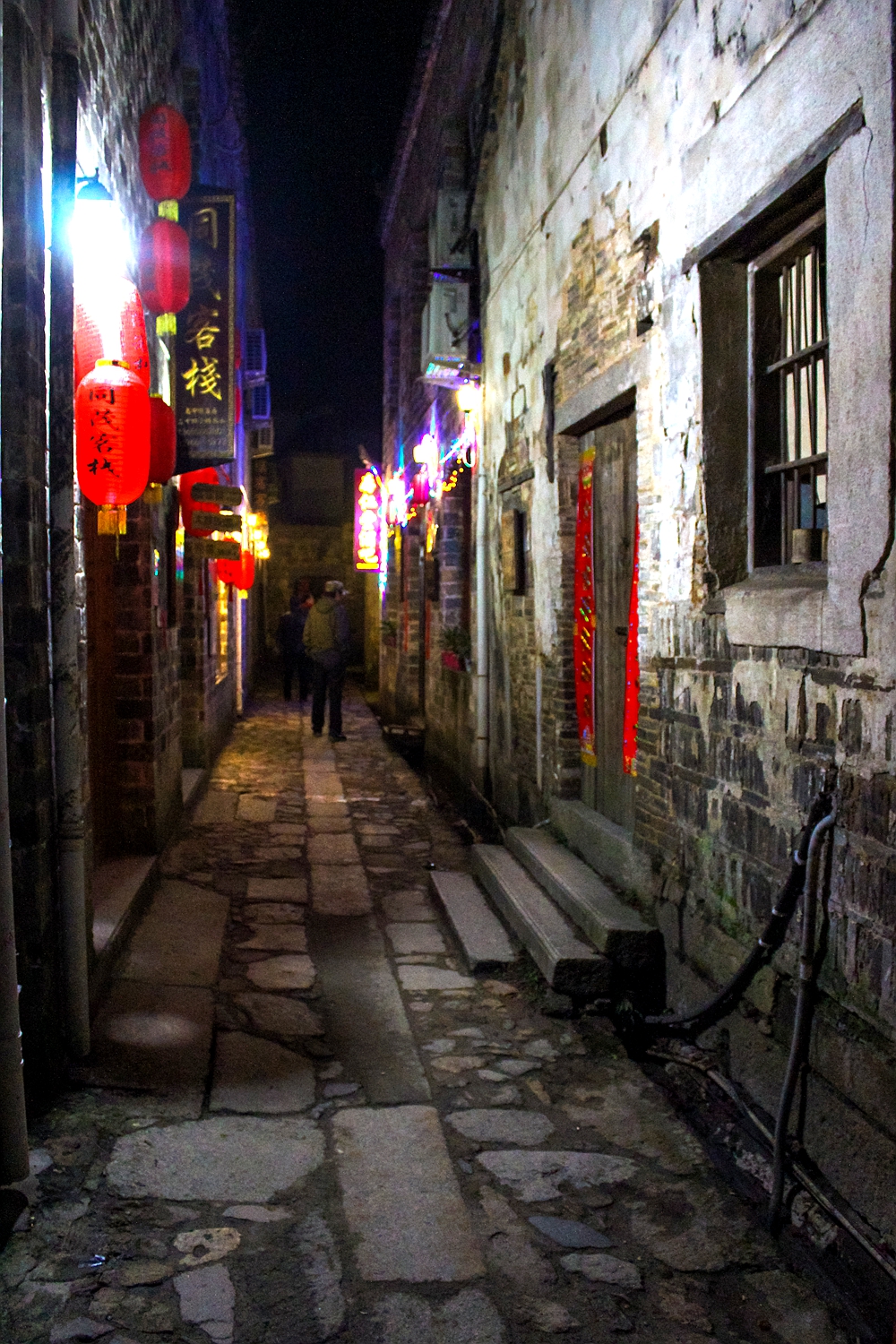 夜幕下的古灯,夜幕下的查济古村