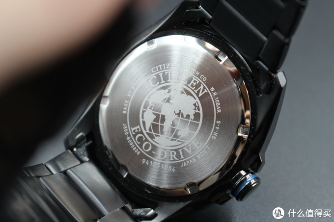 西铁城光动能手表有三个小表盘,西铁城光动能电波手表晚上能亮吗