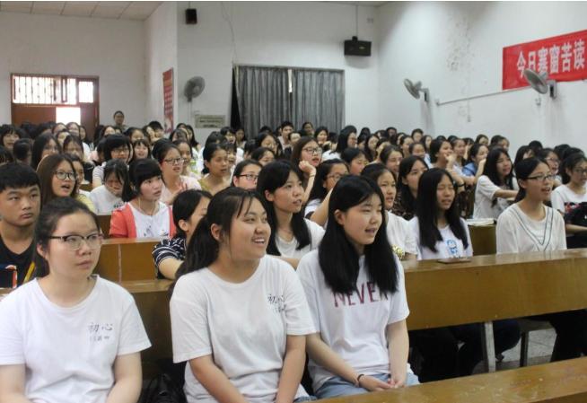 艺术专业专科线没过能读专科吗,高考只有专科的成绩选什么专业好