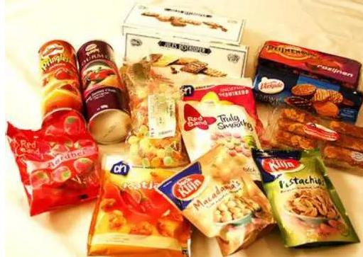 9岁女儿总是说肚子疼是怎么回事,18岁孩子胃疼是不是胃炎啊