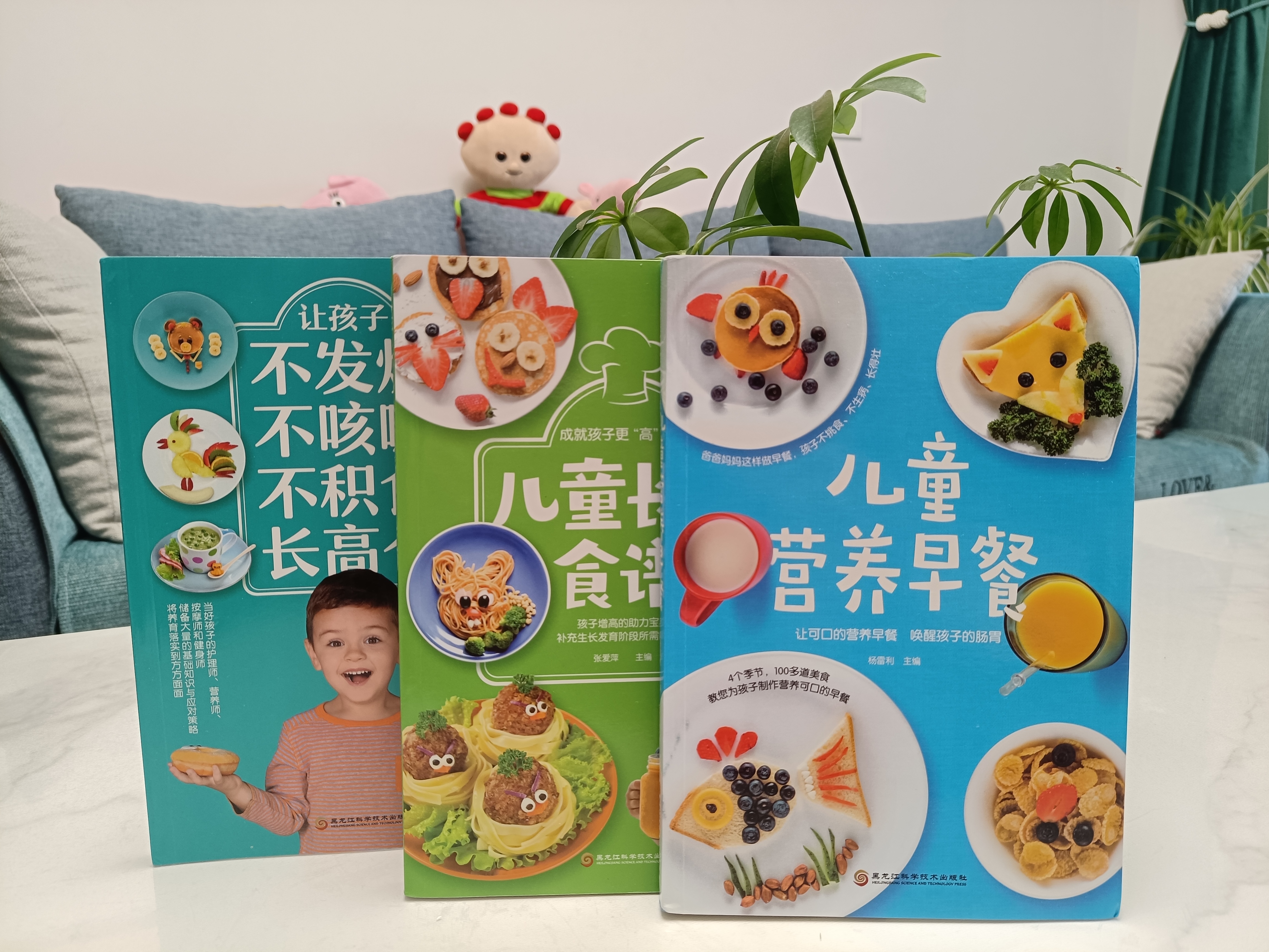 13周岁女孩身高156厘米还能长高吗,13岁女孩身高168怎么才能不长高