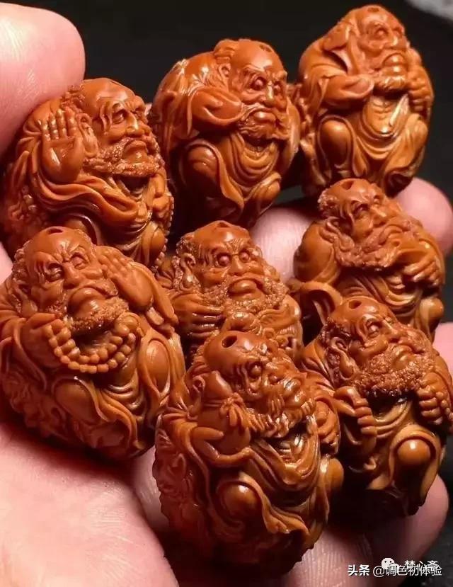 玩橄榄核要有技巧,橄榄核雕什么题材好