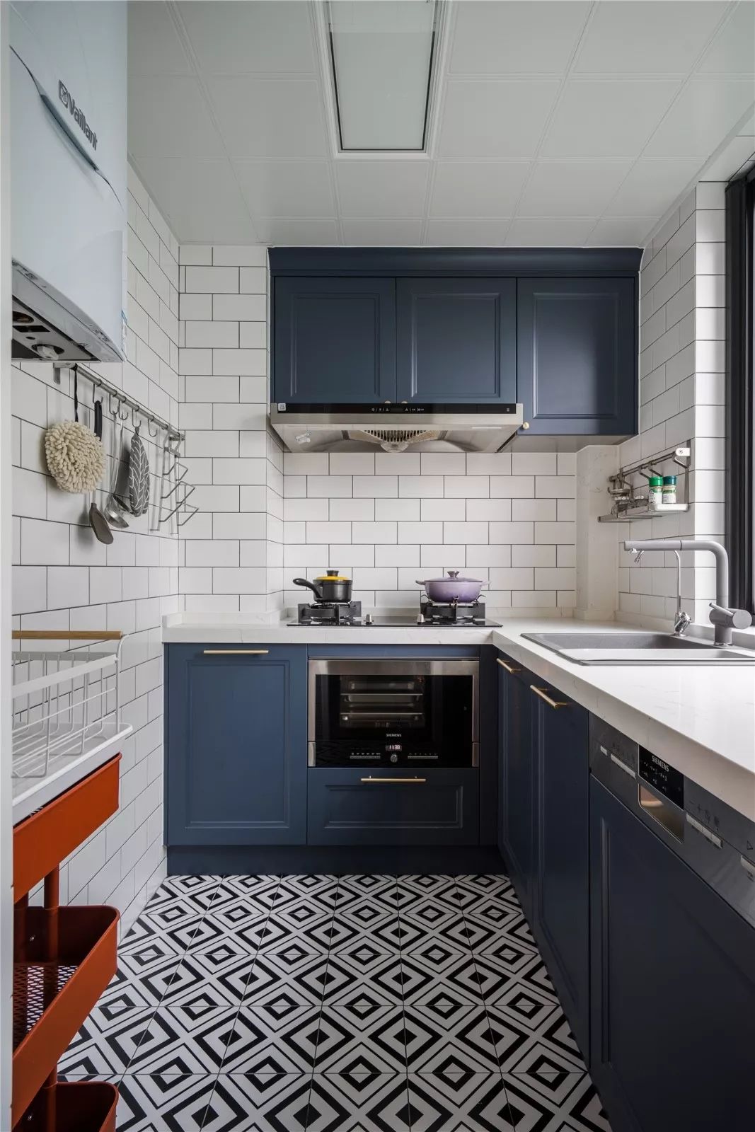 橱柜配色显高级的颜色,新中式厨房橱柜用啥颜色好看大气