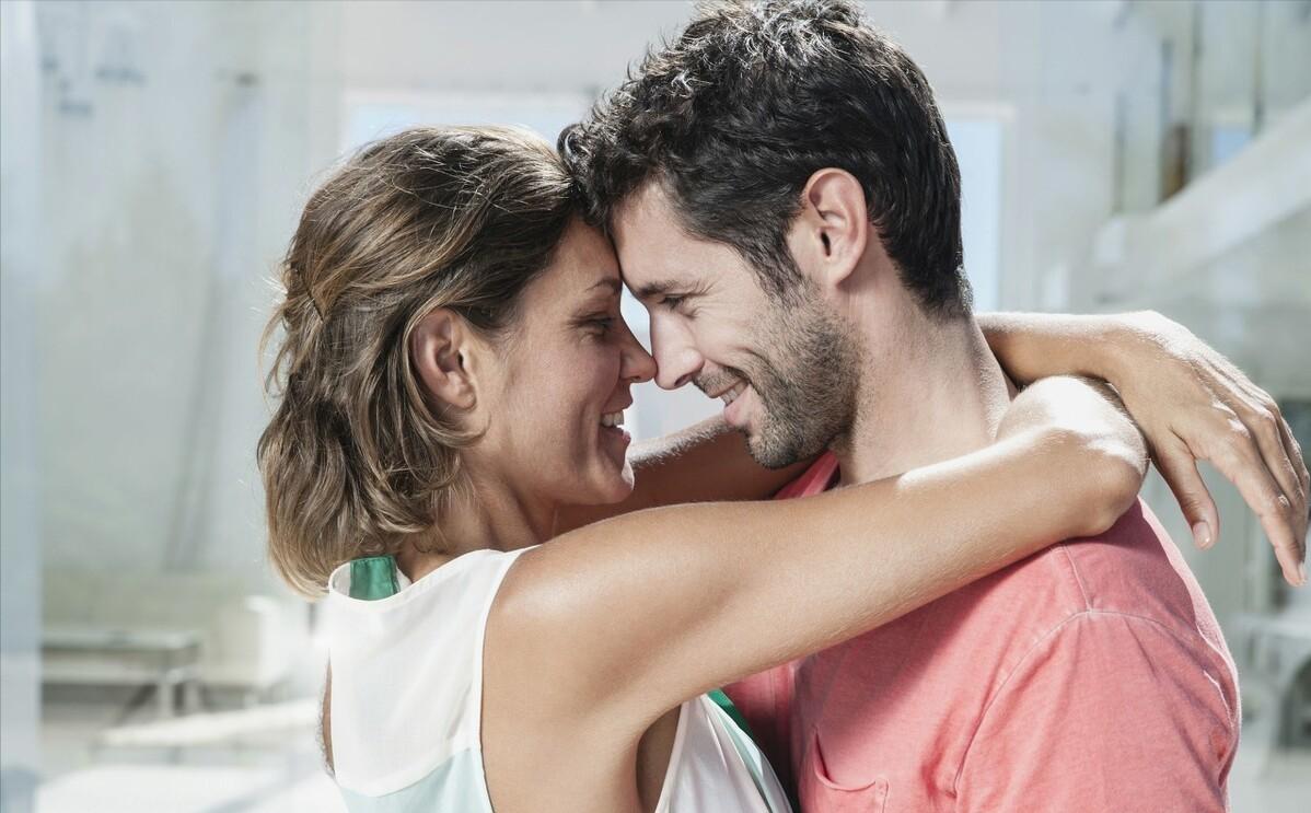 亲吻唾液过敏症状,亲吻皮肤后长水泡