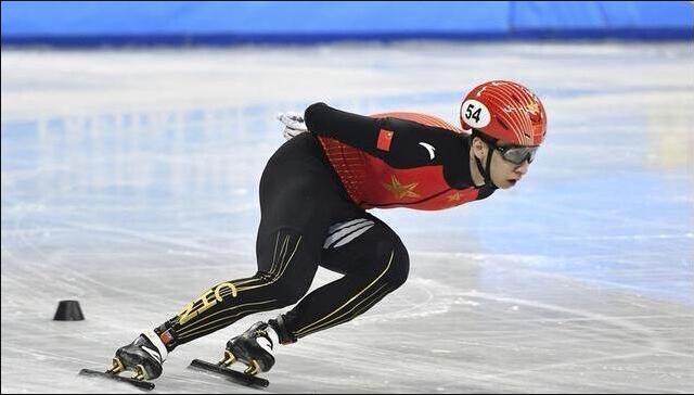 梅西技术那么好为啥踢不进点球,梅西倒在禁区拒绝点球