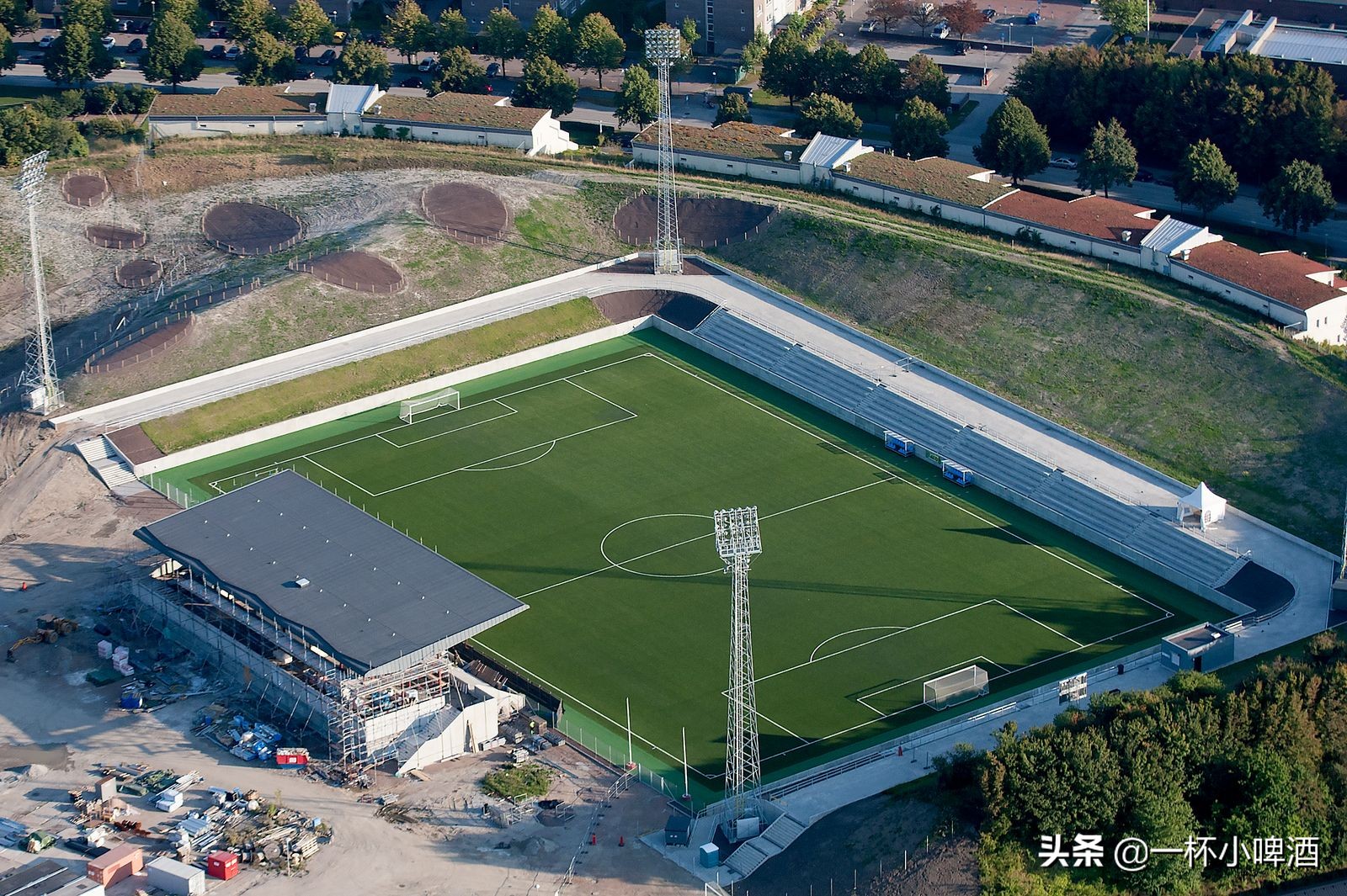 欧洲联赛小型球场有哪些,欧洲五大联赛顶级球场