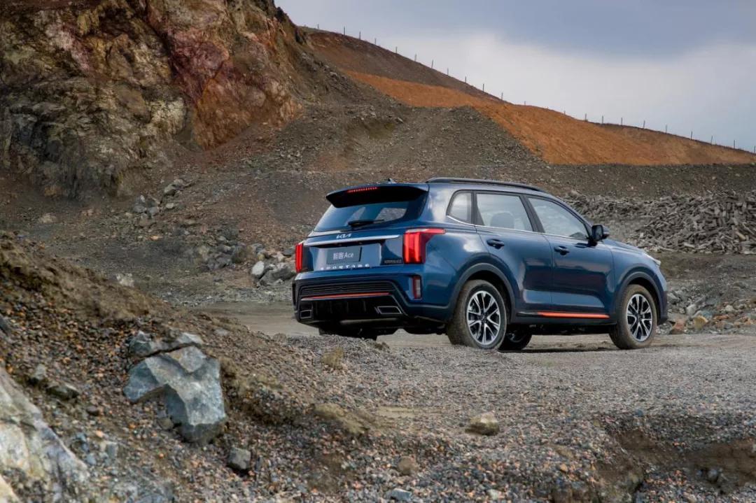 除了“天花板”1.5T发动机，它还有啥？|试驾东风悦达起亚智跑Ace