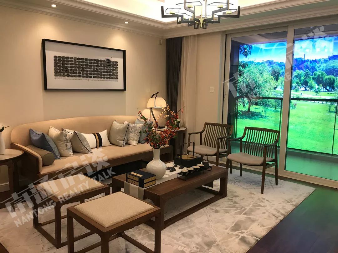 毛坯均价仅1w起的楼盘,高端楼盘与刚需楼盘对比