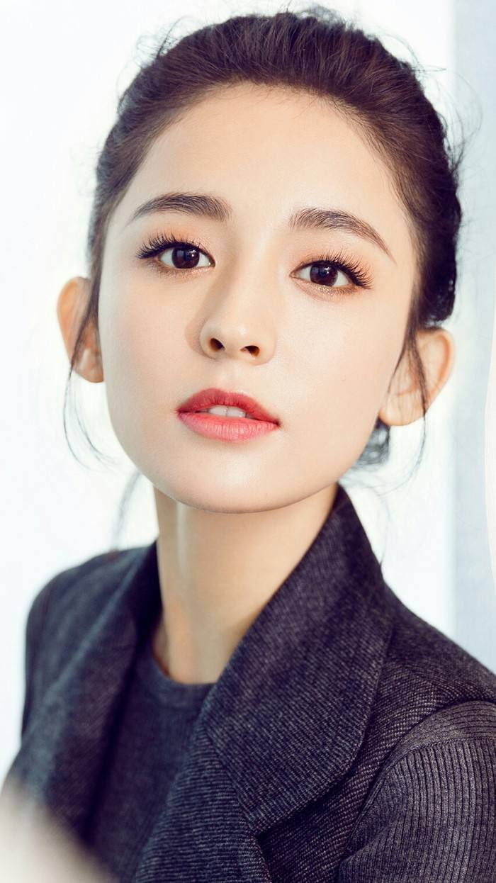 塌鼻梁大鼻头不好看,塌鼻子朝天鼻很丑吗