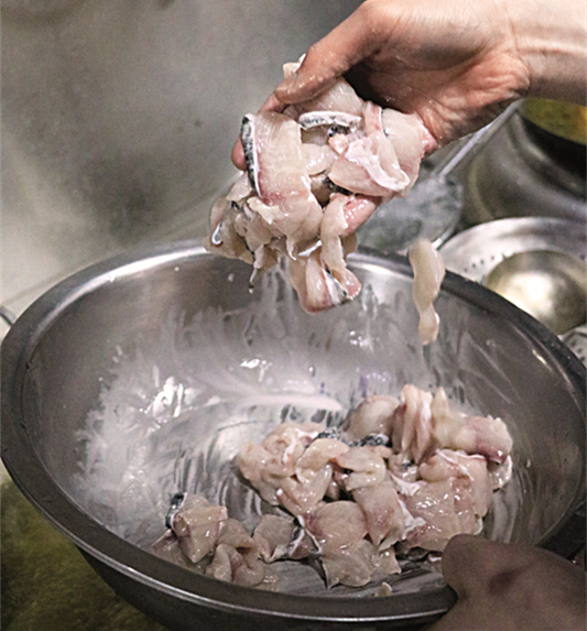 酸菜鱼简单做法巴沙鱼,酸菜鱼料理包简单做法视频