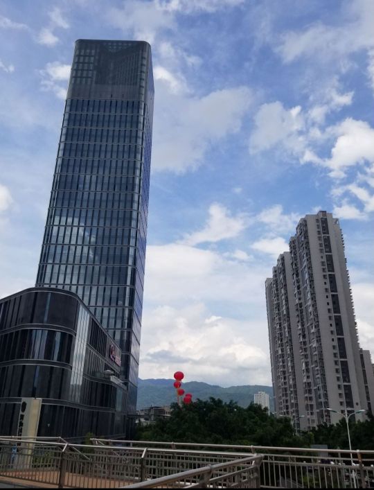 福建龙岩市经济怎么样,福建省龙岩市城市发展