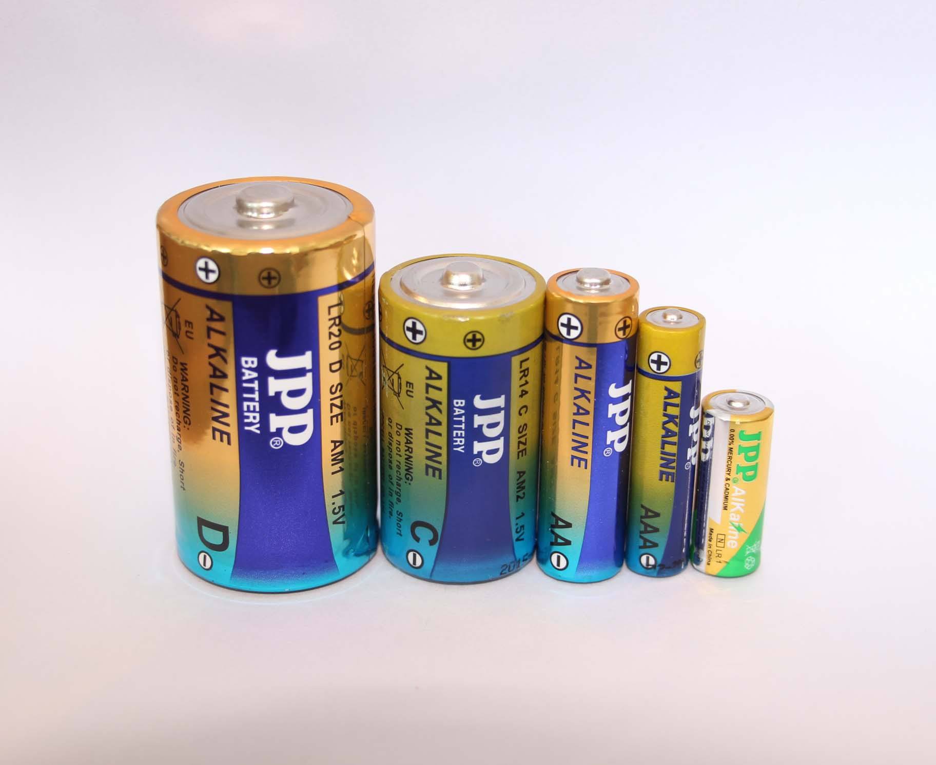 铁锂电池和铅酸的区别,铁锂电池属于什么电池类型