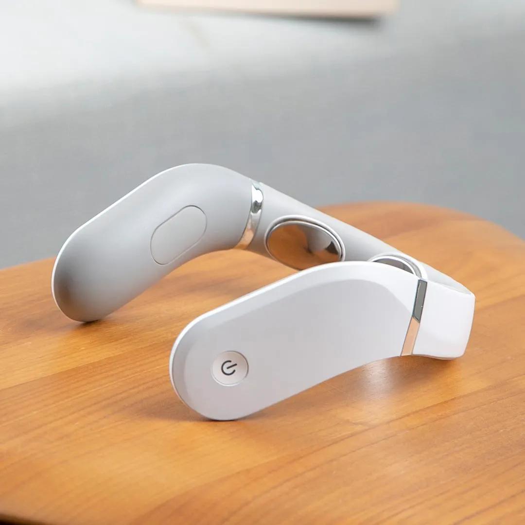 随身携带的颈椎按摩师，恒温42℃，15级力度调节，坐着躺着都能用